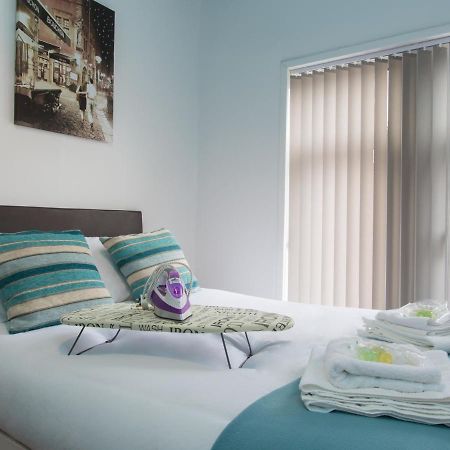 Bed and Breakfast Townhouse @ West Avenue Крю Екстер'єр фото